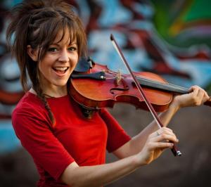 Lindsey Sterling with her violin